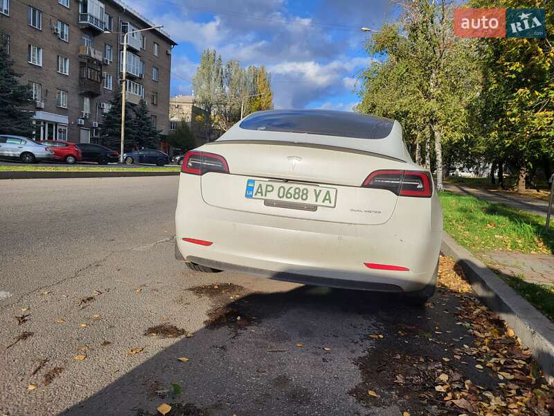 Седан Tesla Model 3 2021 в Запорожье