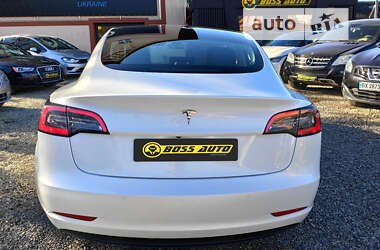 Седан Tesla Model 3 2020 в Коломиї