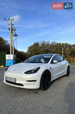 Седан Tesla Model 3 2020 в Виннице