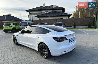 Седан Tesla Model 3 2020 в Виннице