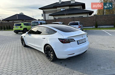 Седан Tesla Model 3 2020 в Виннице