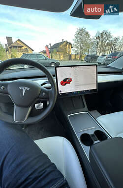 Седан Tesla Model 3 2020 в Виннице
