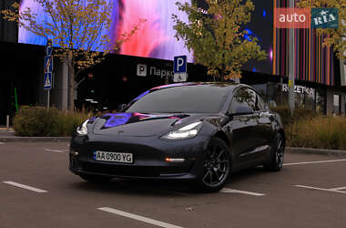 Седан Tesla Model 3 2022 в Києві