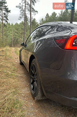 Седан Tesla Model 3 2022 в Любомле