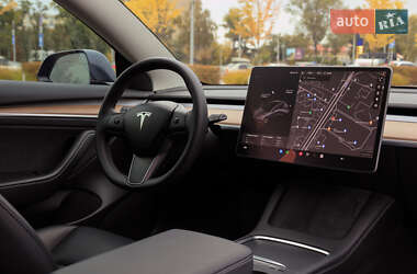 Седан Tesla Model 3 2022 в Києві