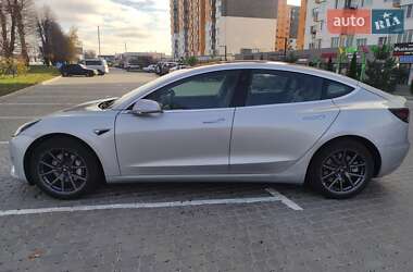 Седан Tesla Model 3 2018 в 