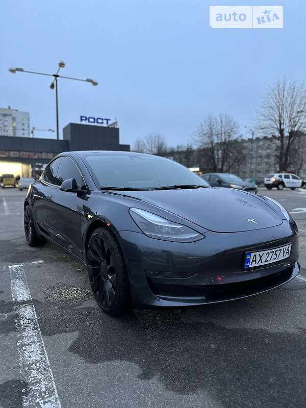 Седан Tesla Model 3 2022 в Харкові