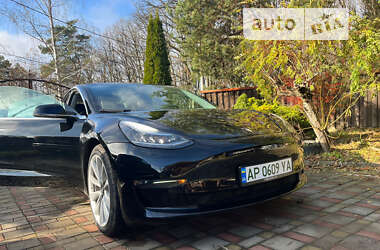 Седан Tesla Model 3 2018 в 