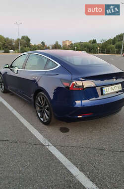 Седан Tesla Model 3 2019 в Броварах
