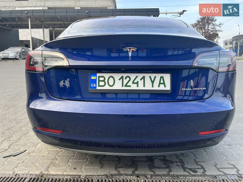 Седан Tesla Model 3 2018 в Тернополе