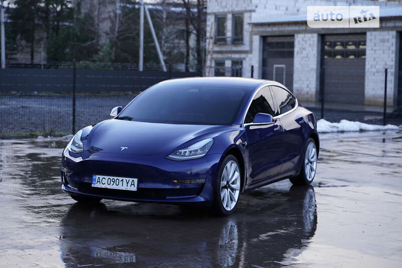 Седан Tesla Model 3 2018 в Ковелі