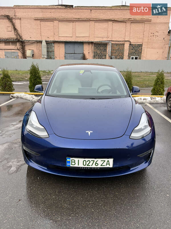 Седан Tesla Model 3 2020 в Полтаве