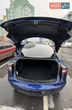 Седан Tesla Model 3 2020 в Полтаве