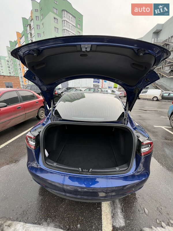 Седан Tesla Model 3 2020 в Полтаве