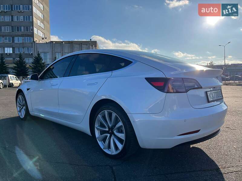 Седан Tesla Model 3 2020 в Харькове