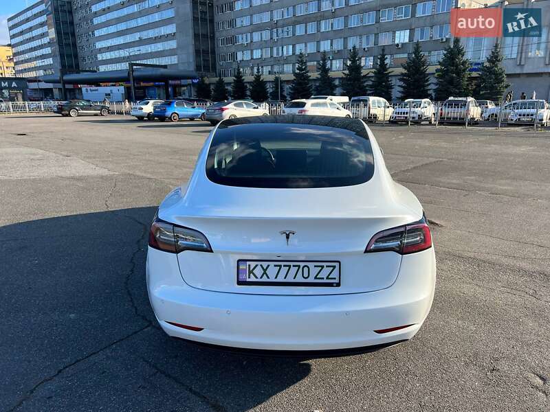 Седан Tesla Model 3 2020 в Харькове
