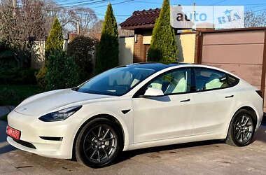 TESLA MODEL 3 2022