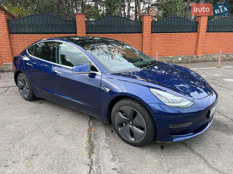 Седан Tesla Model 3 2020 в Одессе