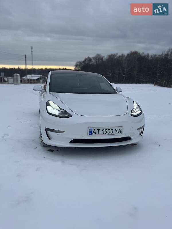 Tesla Model 3 2018