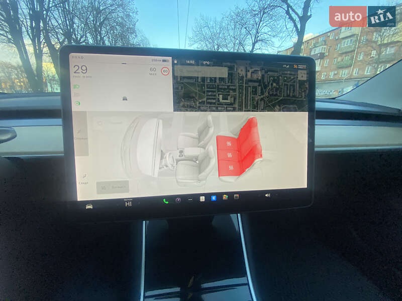 Седан Tesla Model 3 2018 в Харкові