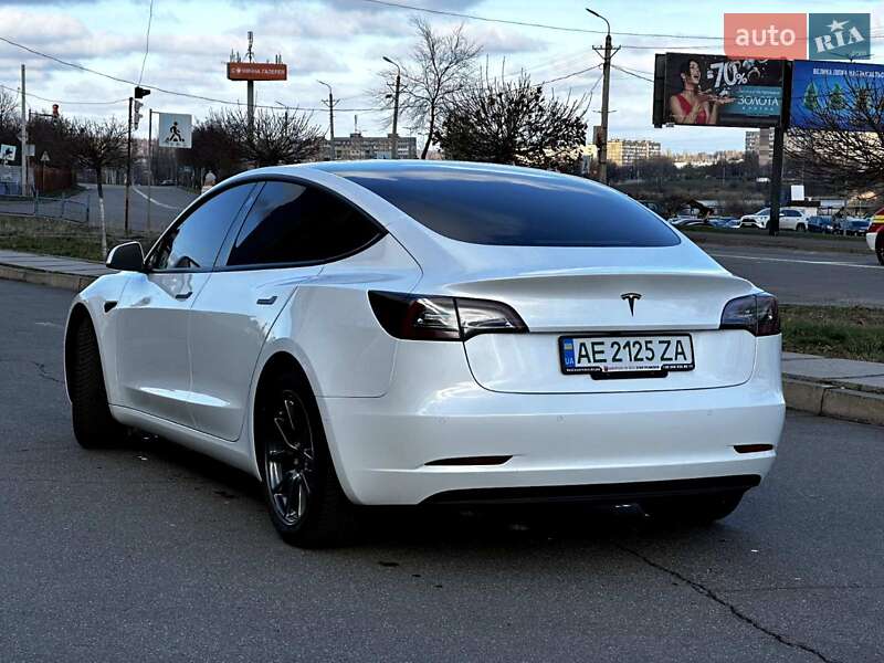 Седан Tesla Model 3 2019 в Кривому Розі