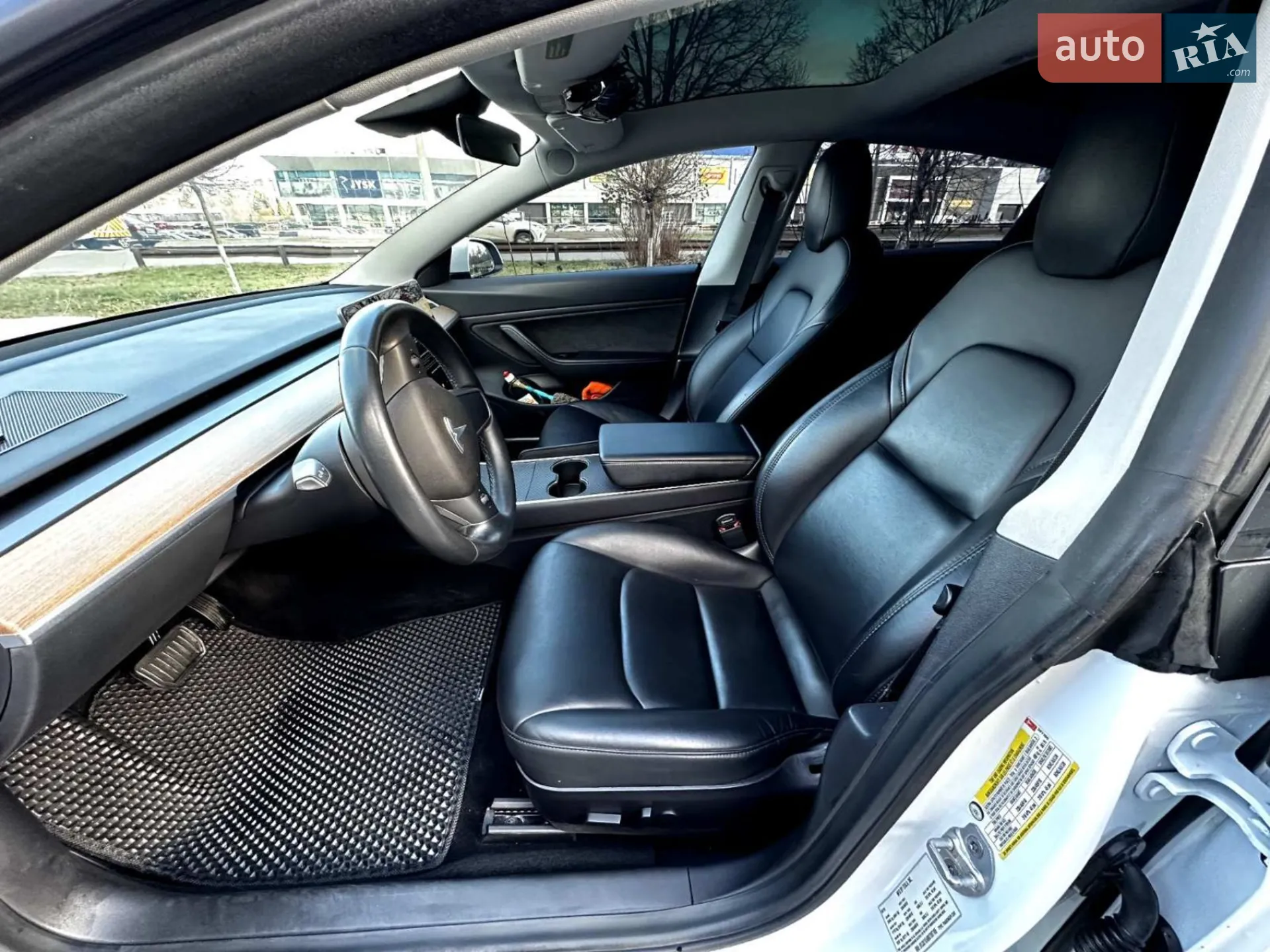 2019 Tesla Model 3 - мініатюра 9