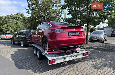 Седан Tesla Model 3 2020 в 