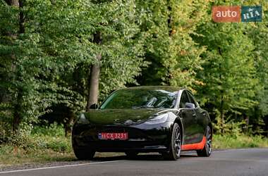 Седан Tesla Model 3 2018 в Луцке