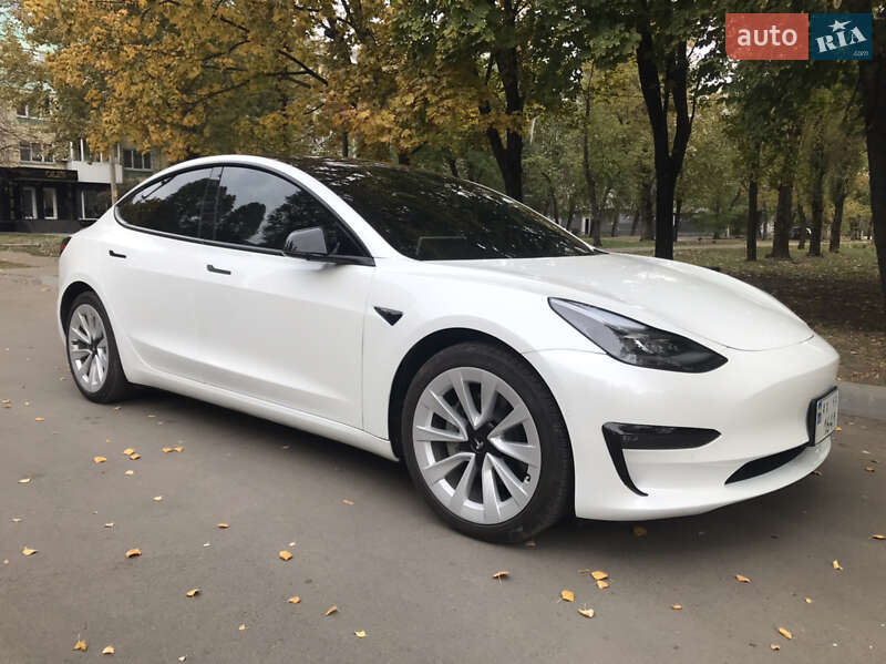 Седан Tesla Model 3 2022 в Днепре