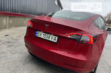 Седан Tesla Model 3 2021 в Шепетівці