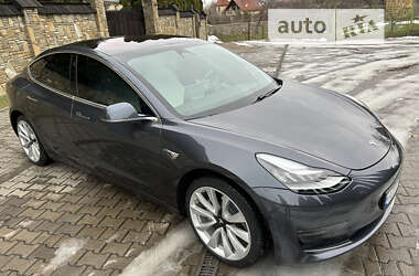 Седан Tesla Model 3 2019 в 