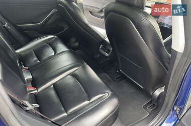 Седан Tesla Model 3 2018 в 