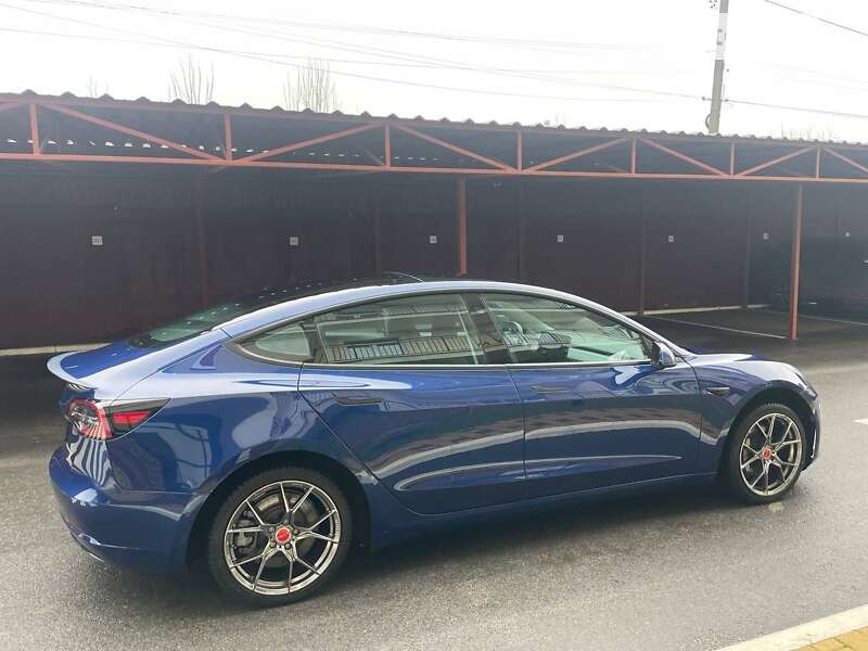 Седан Tesla Model 3 2020 в Запорожье