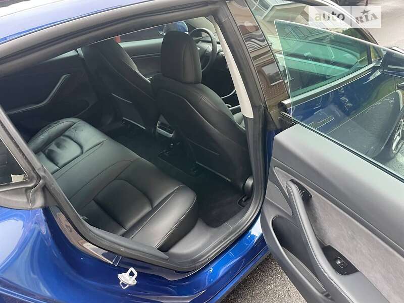 Седан Tesla Model 3 2020 в Запорожье