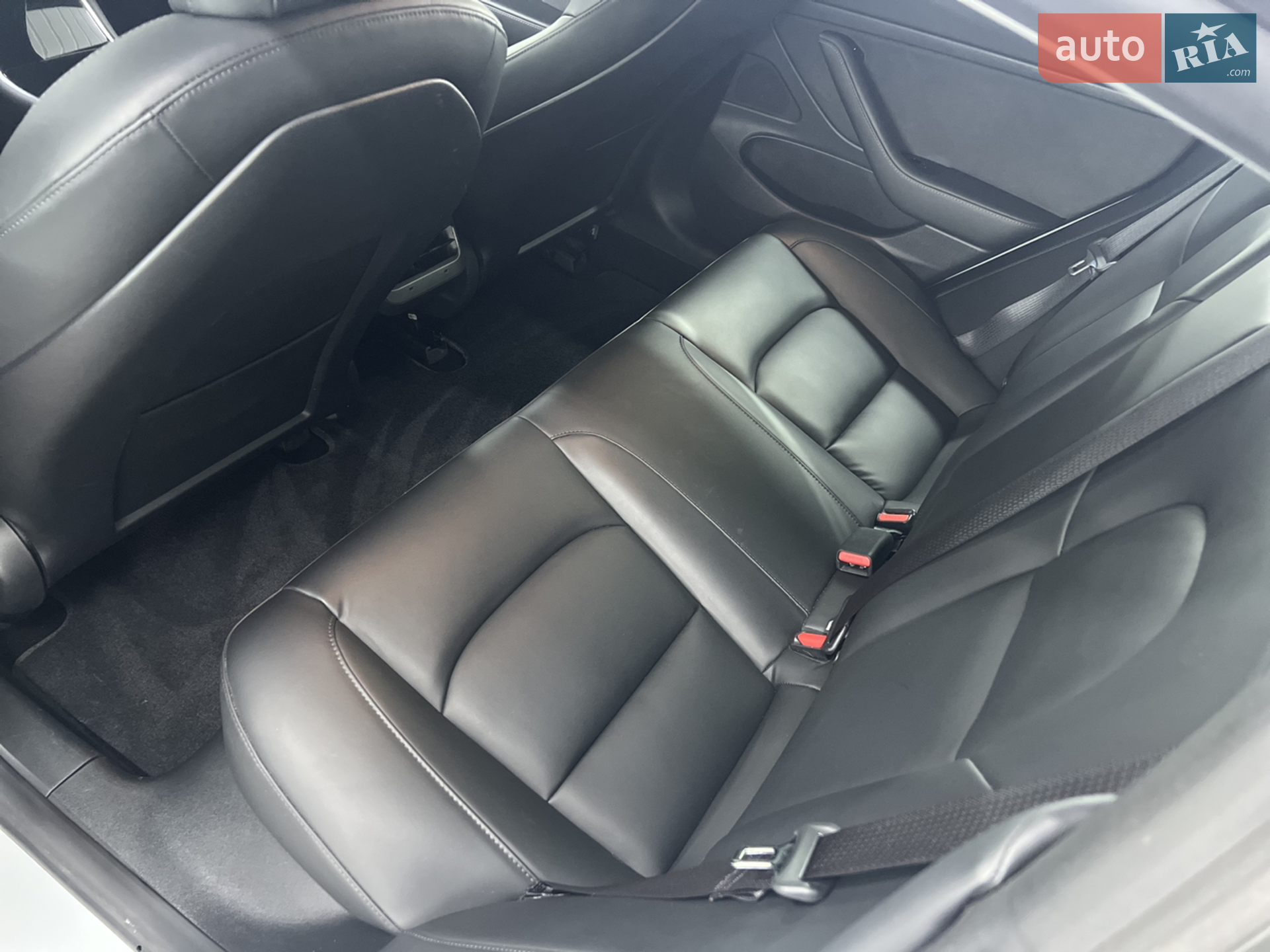2020 Tesla Model 3 - мініатюра 17