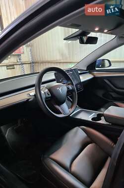 Седан Tesla Model 3 2021 в Харкові