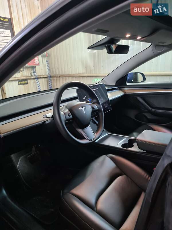 Седан Tesla Model 3 2021 в Харкові