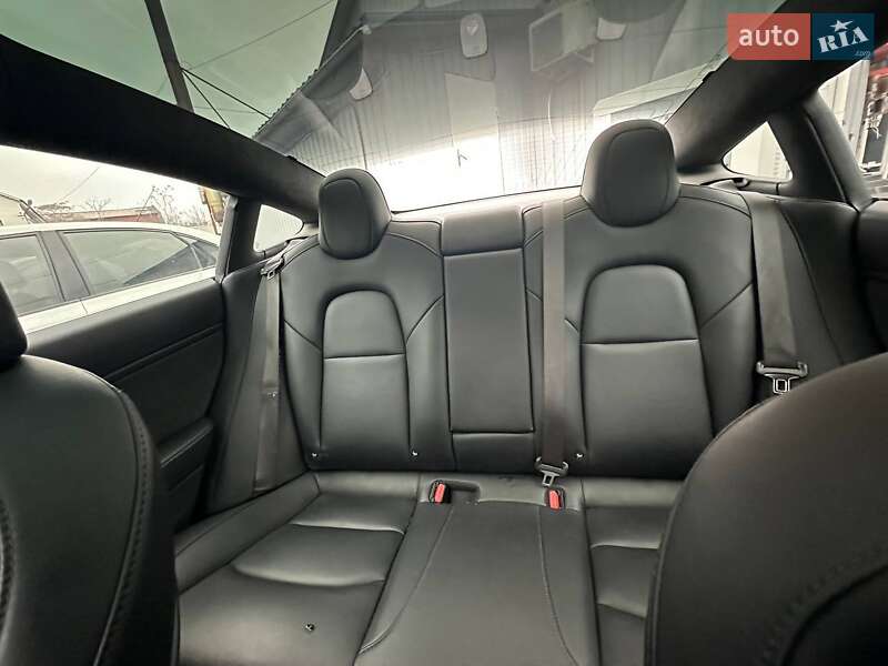 Седан Tesla Model 3 2018 в Запорожье