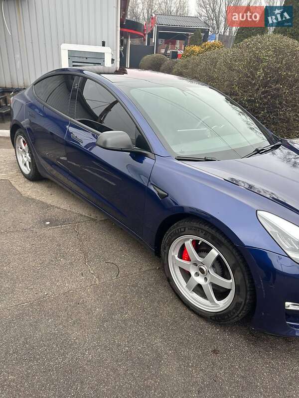Седан Tesla Model 3 2018 в Запорожье