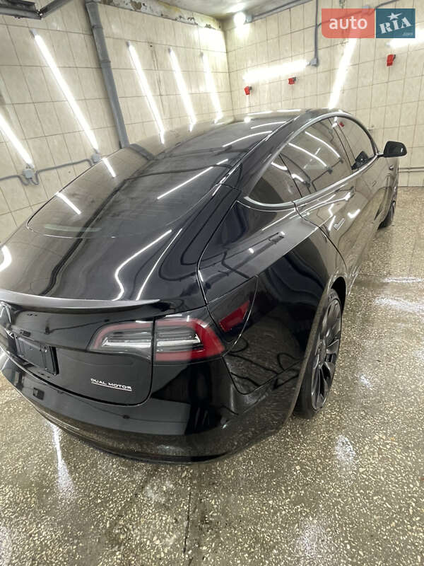 Седан Tesla Model 3 2022 в Києві фото 52 Седан Tesla Model 3 2022 в Києві