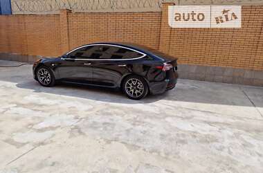 Седан Tesla Model 3 2018 в 