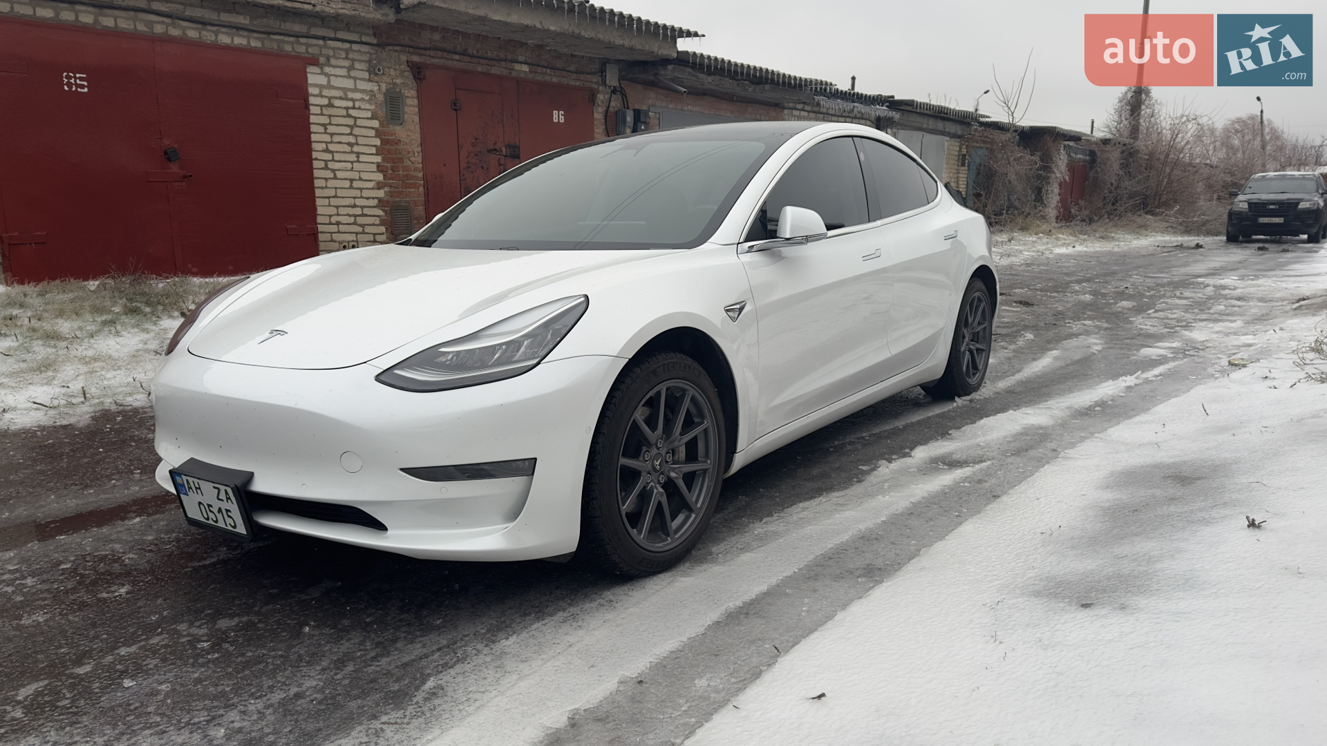2019 Tesla Model 3 - фото 1