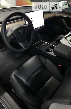 Седан Tesla Model 3 2021 в Борисполе