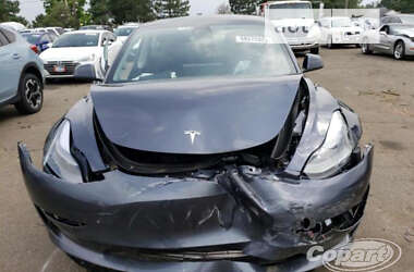 Седан Tesla Model 3 2022 в Виннице