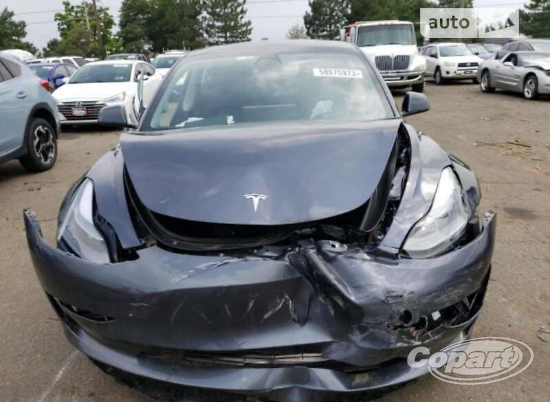 Седан Tesla Model 3 2022 в Вінниці