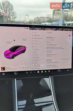 Седан Tesla Model 3 2019 в Дніпрі