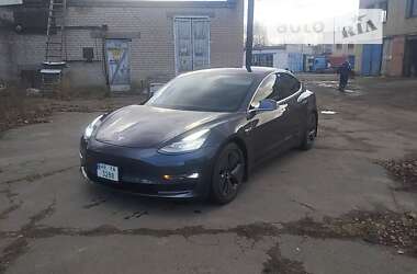 Седан Tesla Model 3 2018 в Кривому Розі