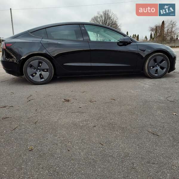 Седан Tesla Model 3 2022 в Житомире