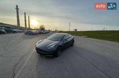 Седан Tesla Model 3 2017 в 