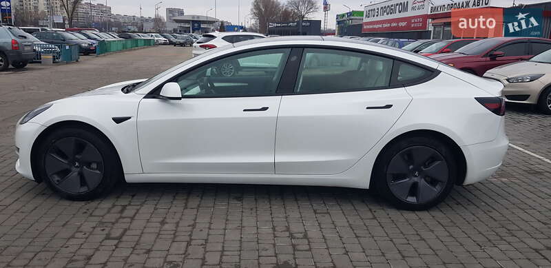 Седан Tesla Model 3 2021 в Запорожье